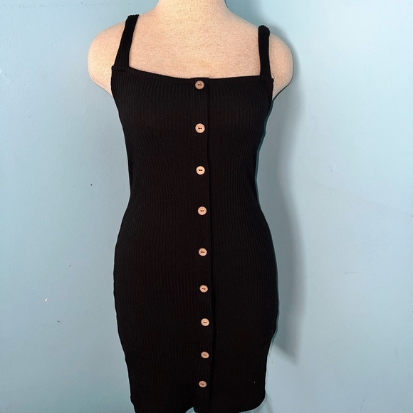Black dress - Picture 1 of 2